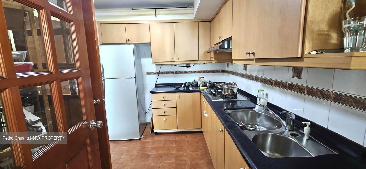 Melville Park (D18), Condominium #569621331